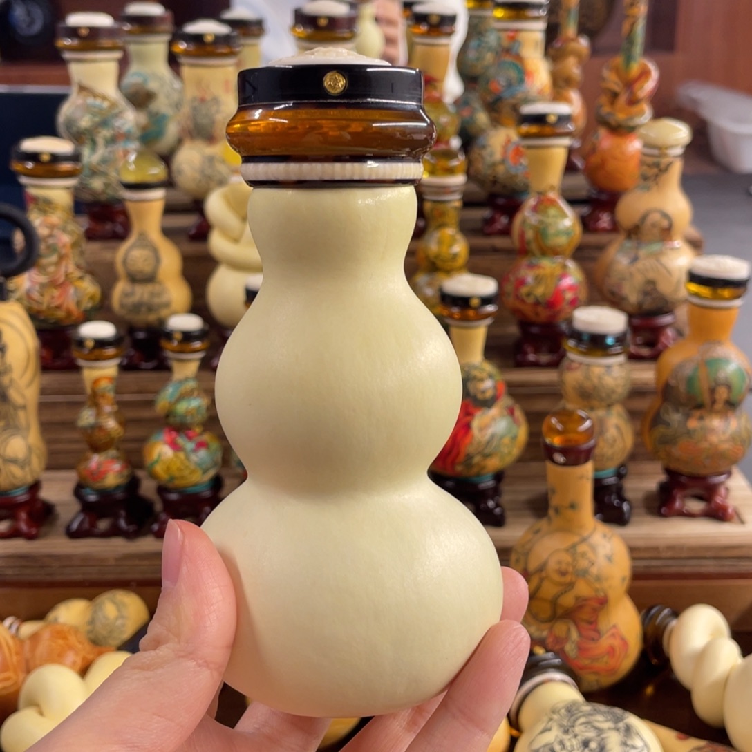 财***哥大叶紫檀（黑酸枝木类）