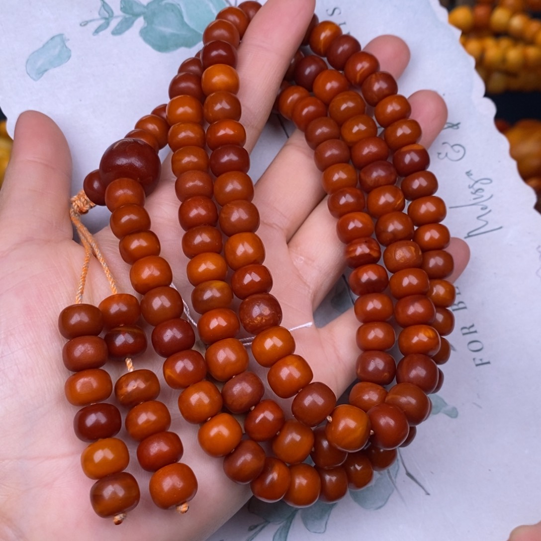 蜜蜡裸石未镶嵌蜜蜡