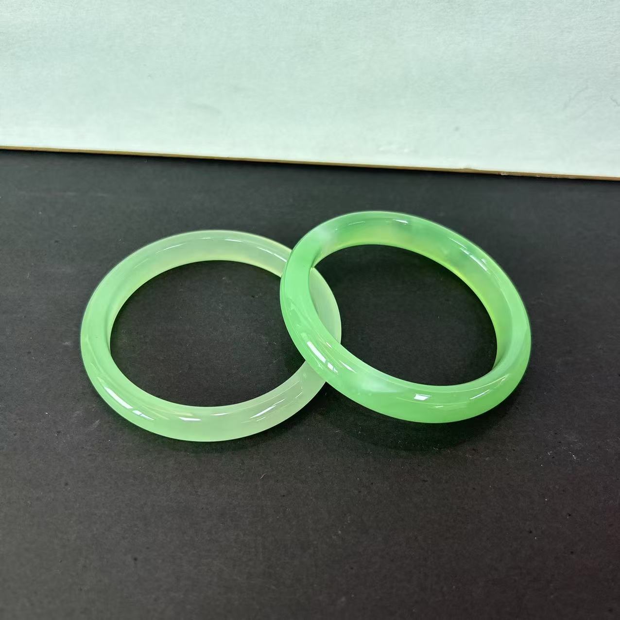 玛瑙果绿手镯（多样性发一件）