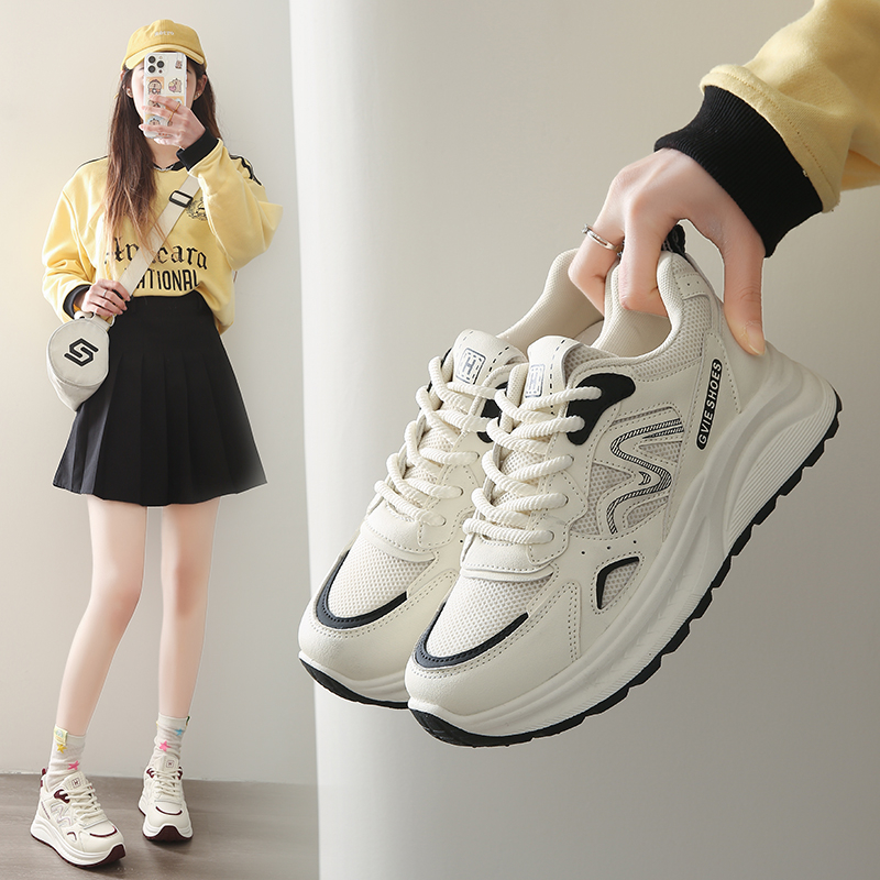 青青2025早春新款显脚小老爹鞋休闲百搭阿甘鞋厚底轻便学生运动鞋