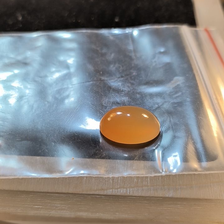 余***石英岩玉未镶嵌戒面