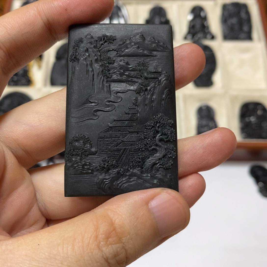翡翠未镶嵌吊坠(不含链)刘*宝
