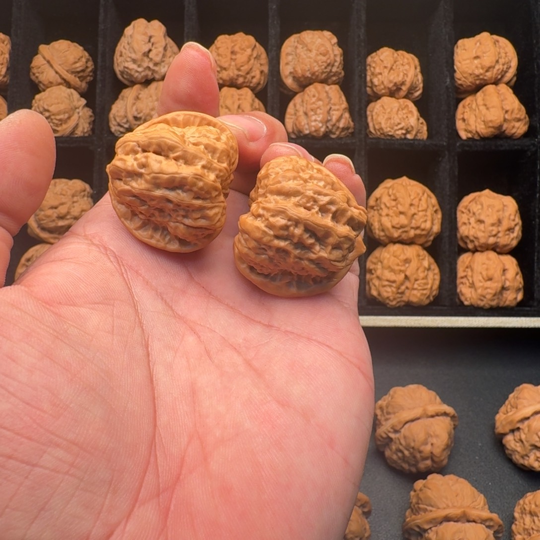 第***玛吊坠文玩核桃蛙蛙