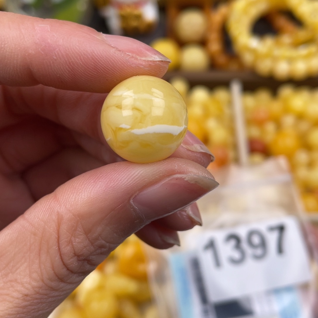 琥珀珠宝奇石未镶嵌16.7