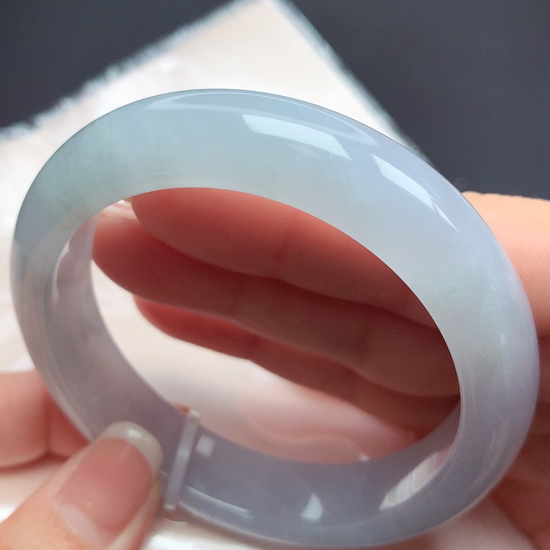 翡翠手镯未镶嵌05n n n n n n n n