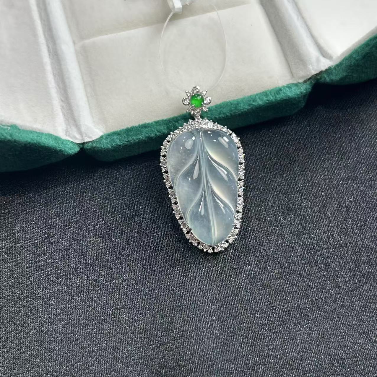 【睿泽鉴宝】18K翡翠颈饰  FZB0118-324