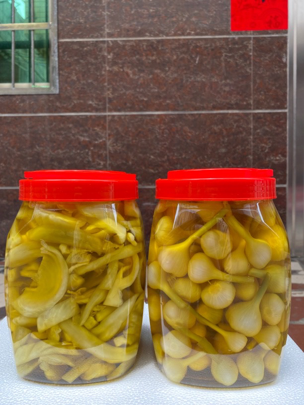 30年老字号正宗企水发叔酸菜和蒜头组合