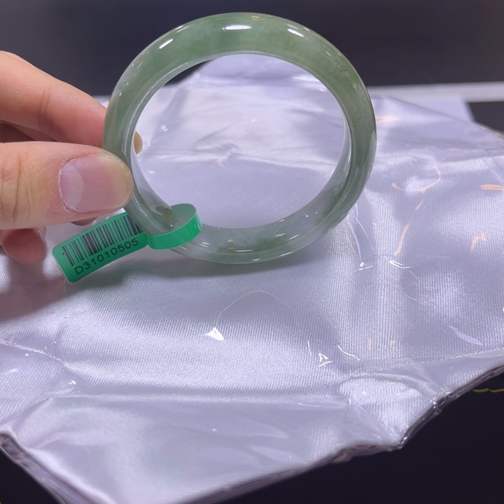 翡翠手镯未镶嵌天然A货翡翠缅料手镯多样性发货团购发一件