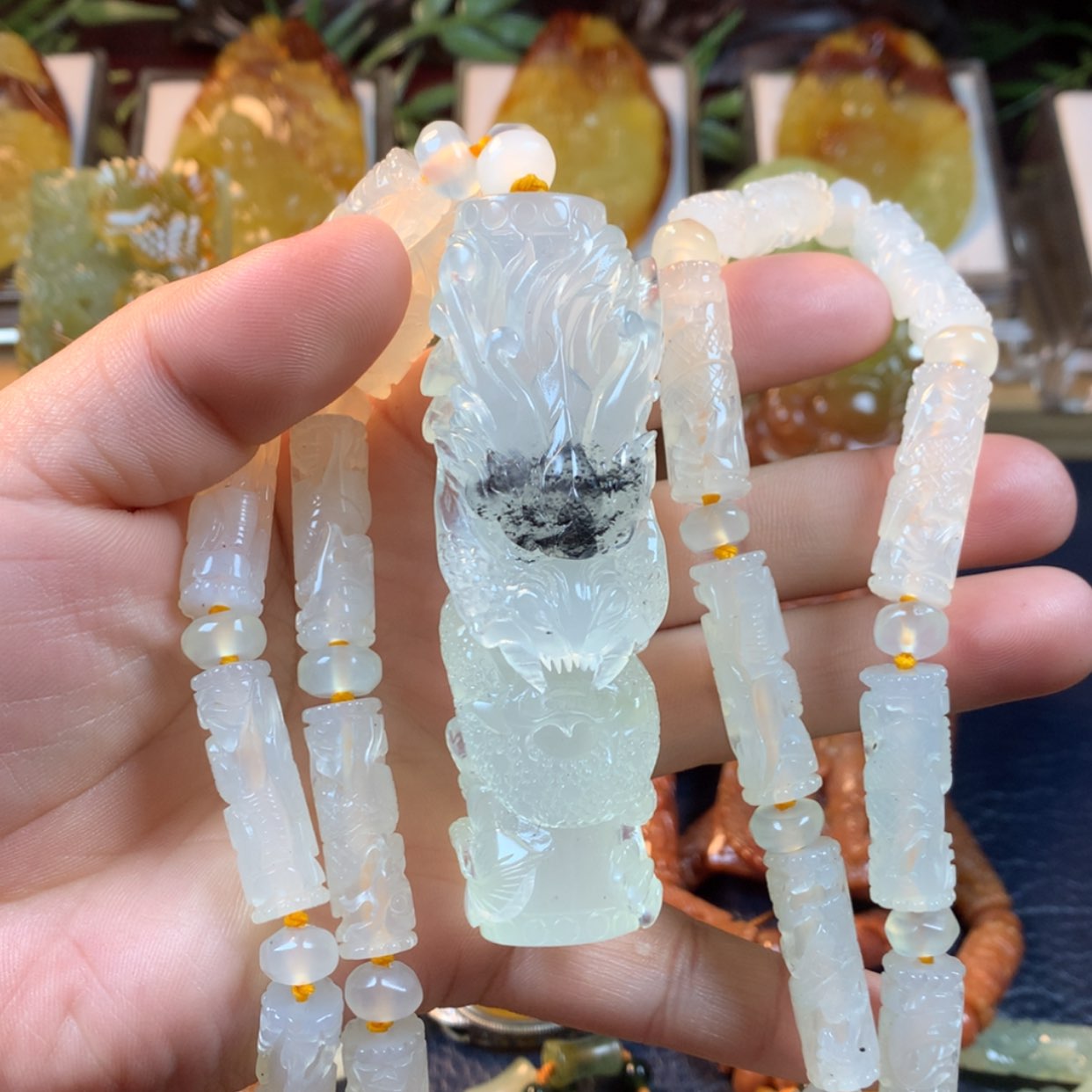 【闪购商品】蛇纹石玉颈饰未镶嵌