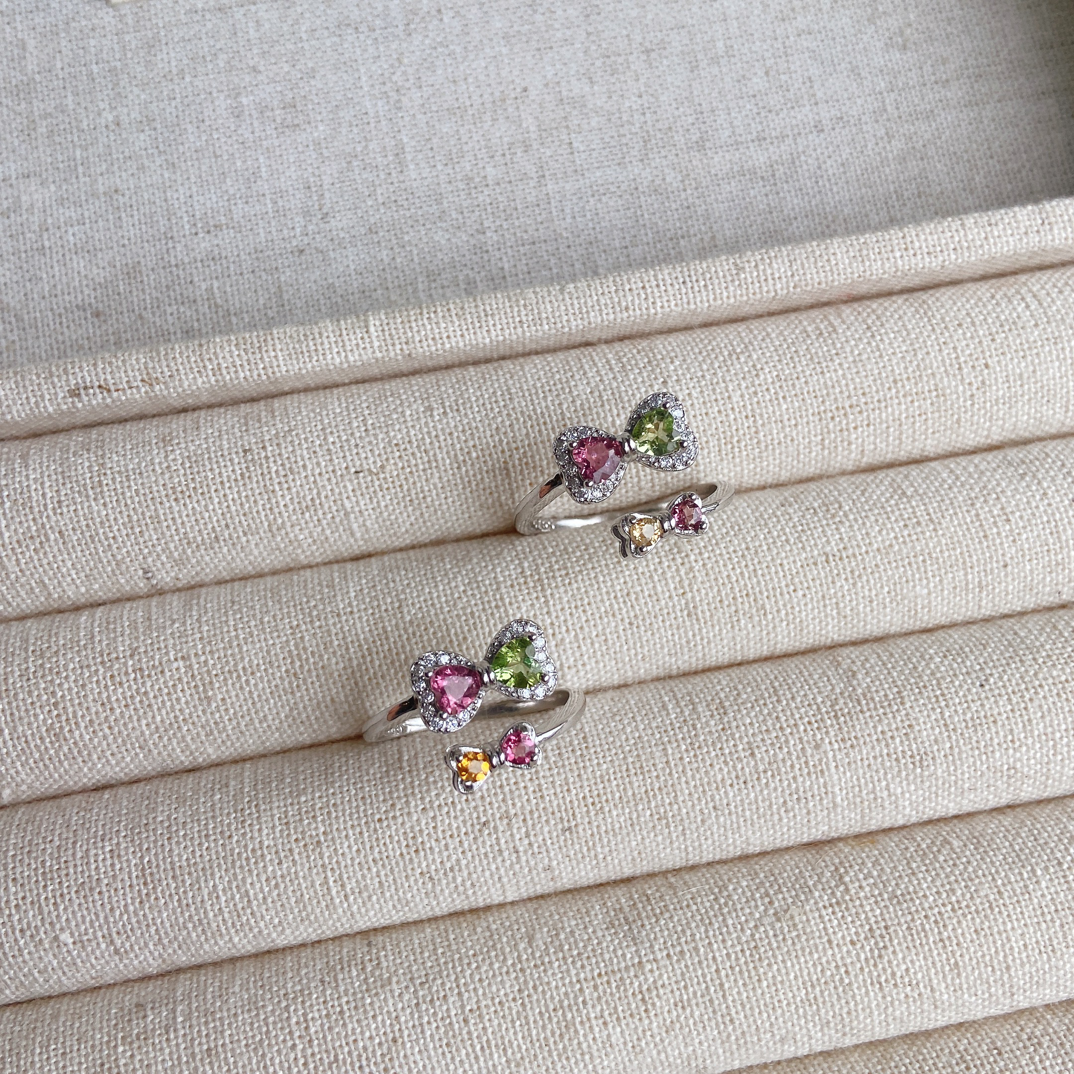 碧玺蝴蝶开口戒指