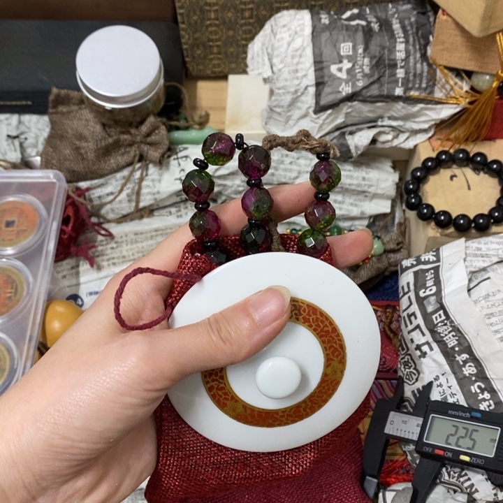 瓷片哈中古工艺品一件