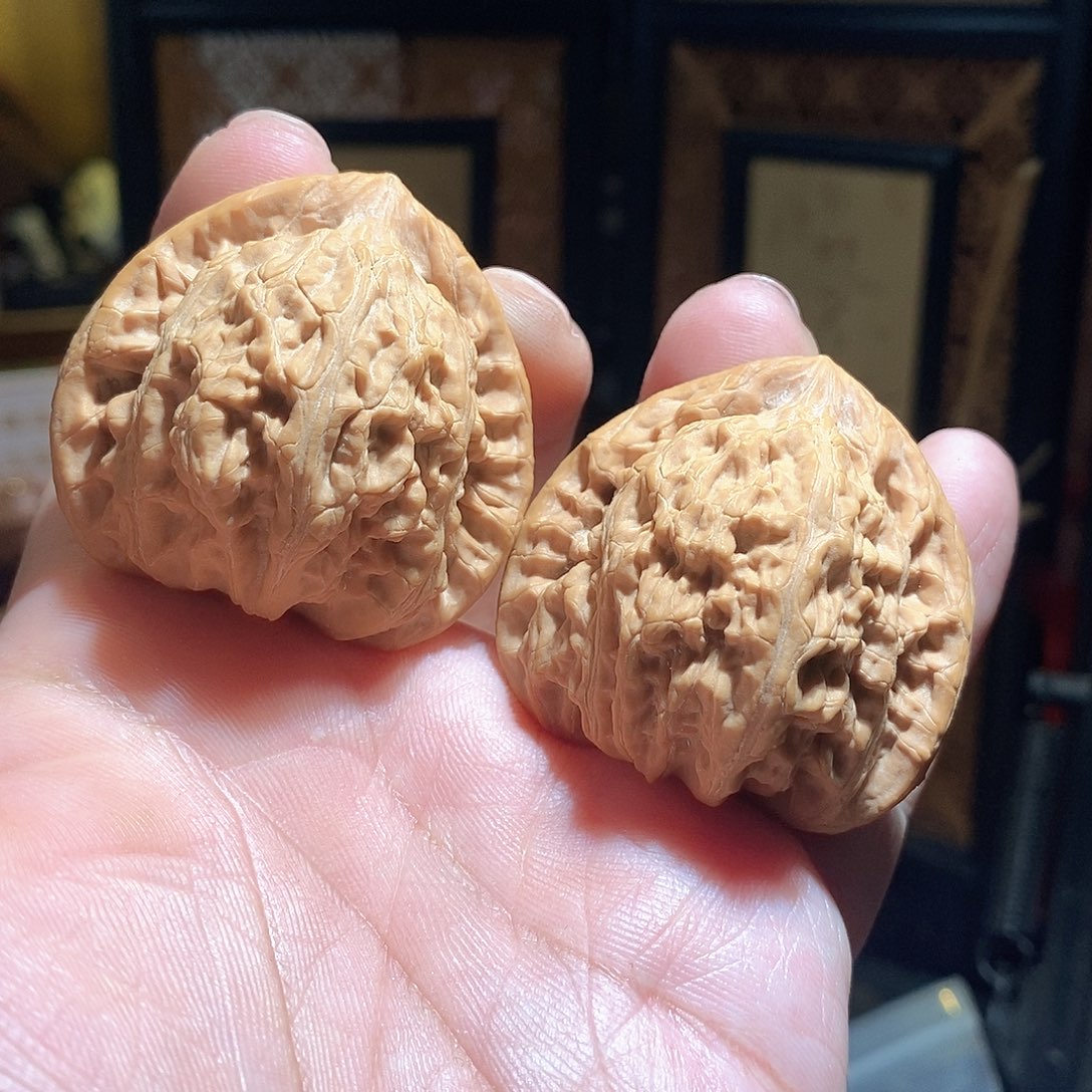 文玩核桃把件43.8老款公子帽