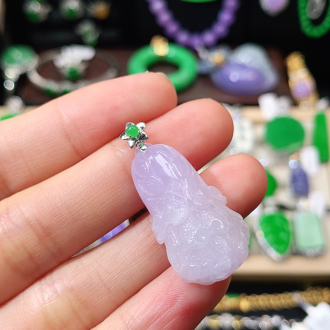 吊坠(不含链)18K金镶嵌翡翠