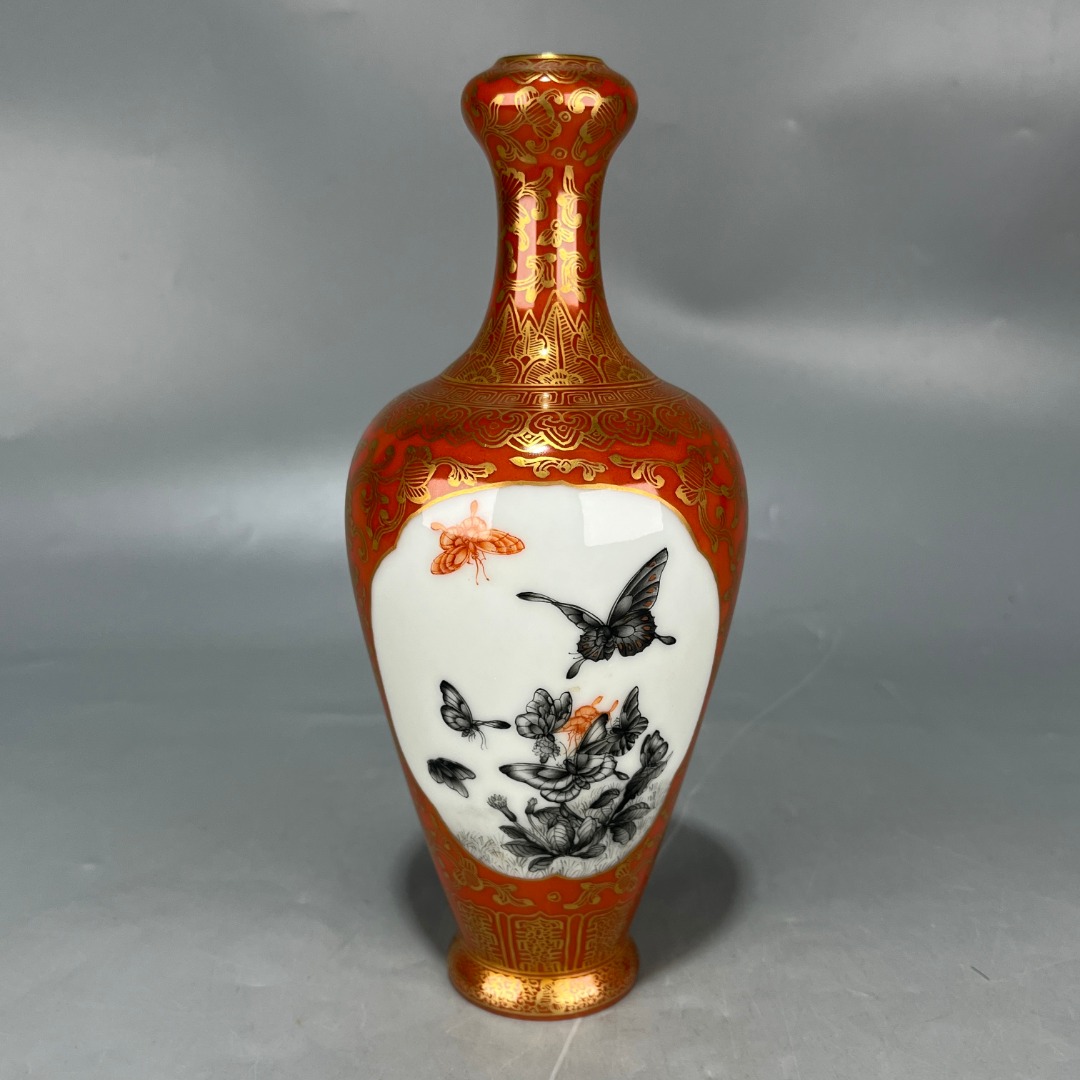 仿古矾红描金开窗墨彩蝴蝶瓶
