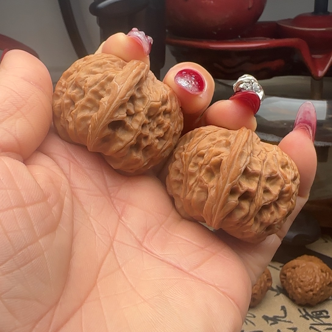 核桃核桃蝴蝶磨狮子头