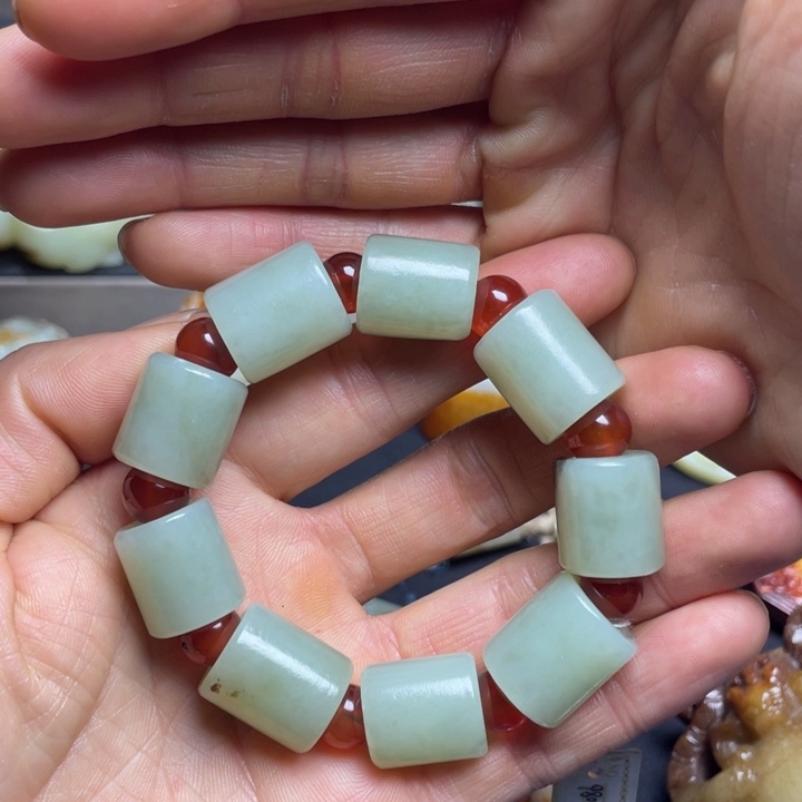 和田玉（糖玉）未镶嵌颈饰