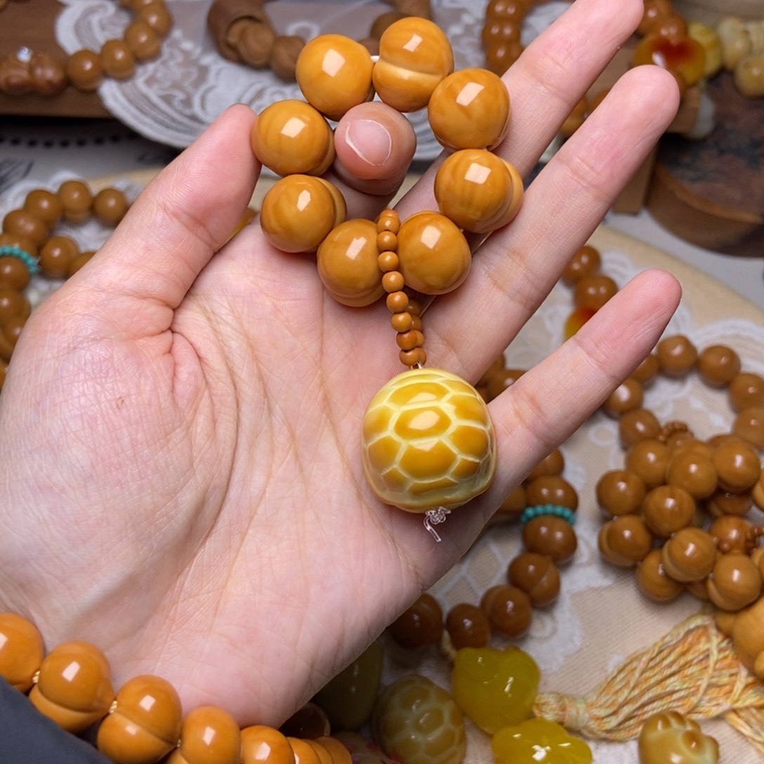 猴头核桃吊坠屁桃卡15