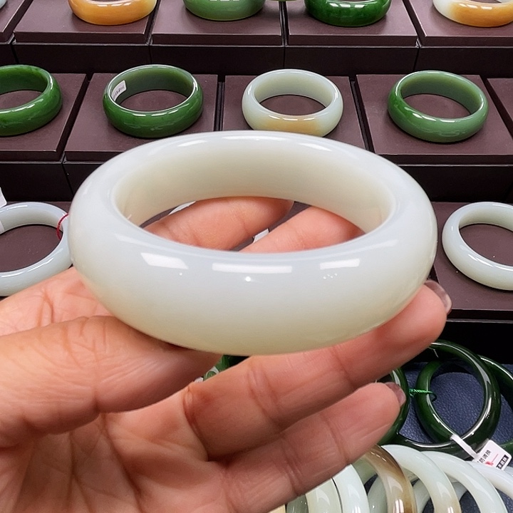 和田玉未镶嵌手镯5859