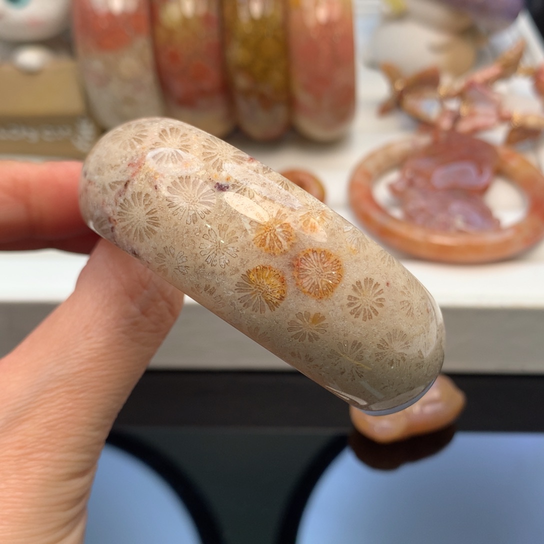 硅化珊瑚（珊瑚玉）手镯未镶嵌55.3口微骨骼