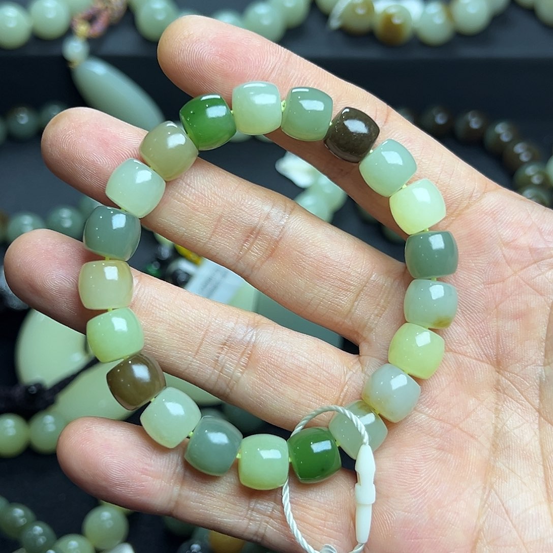 和田玉手链未镶嵌新疆料多宝卡10直切 油润 微包容棉