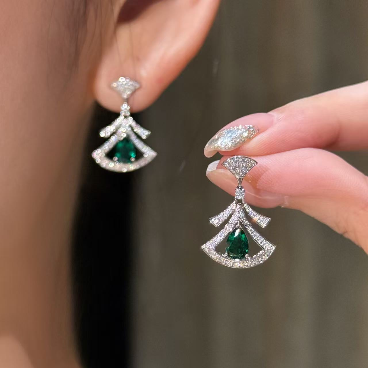 QANNA【大号绿色裙子】【设计款】奢华名媛风灵动裙子钻石耳钉HD