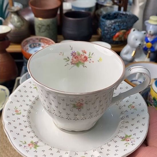 ****Z   中古物品默认微瑕，谨慎参拍，满18包邮！