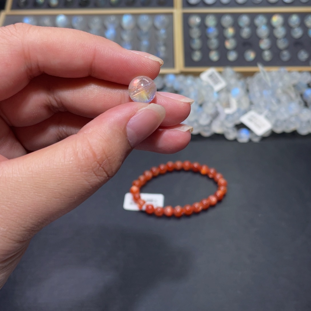 未镶嵌颈饰长石鸡***哒马岛幻彩月光石单珠9.8mm