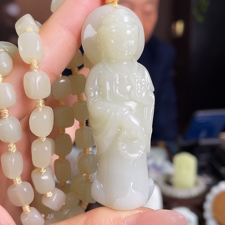 和田玉未镶嵌颈饰