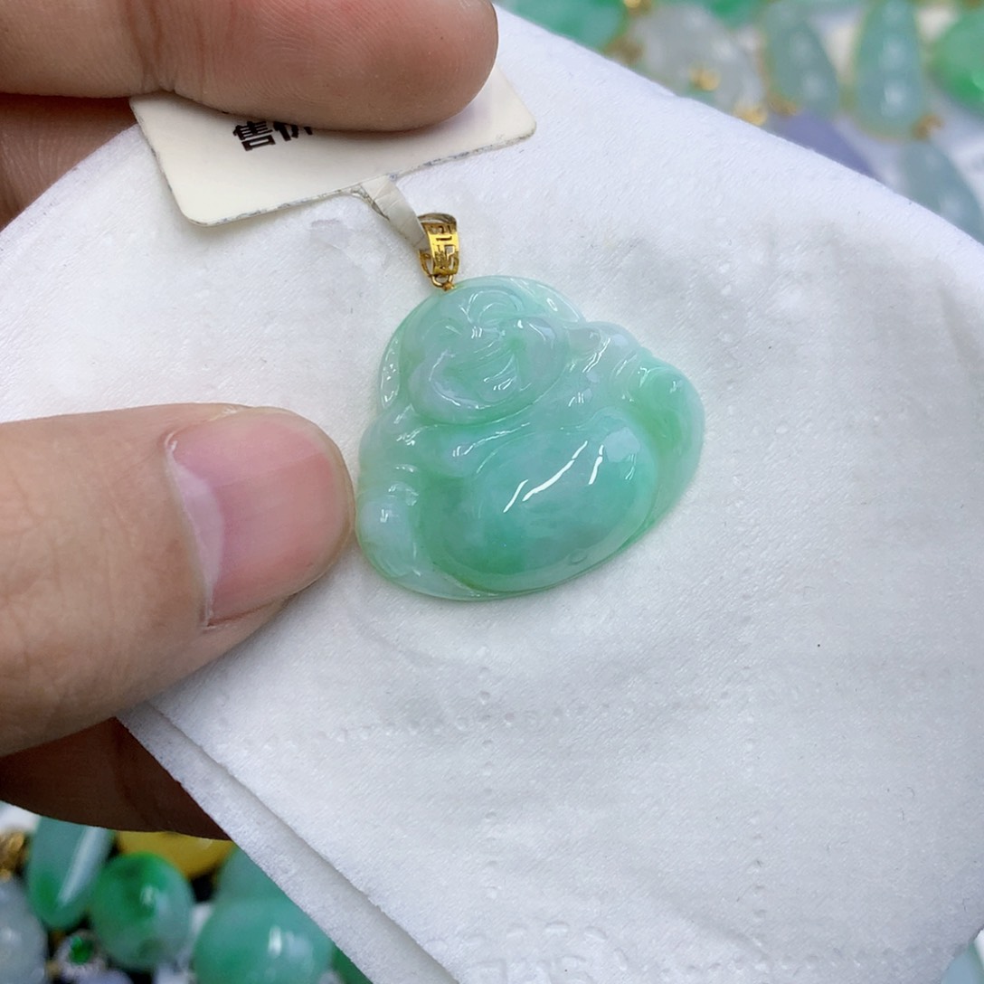 【闪购商品】颈饰18K金镶嵌翡翠