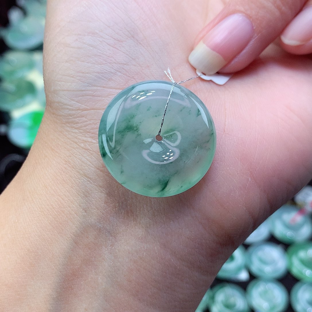 翡翠颈饰未镶嵌71尺寸25.2-6.2