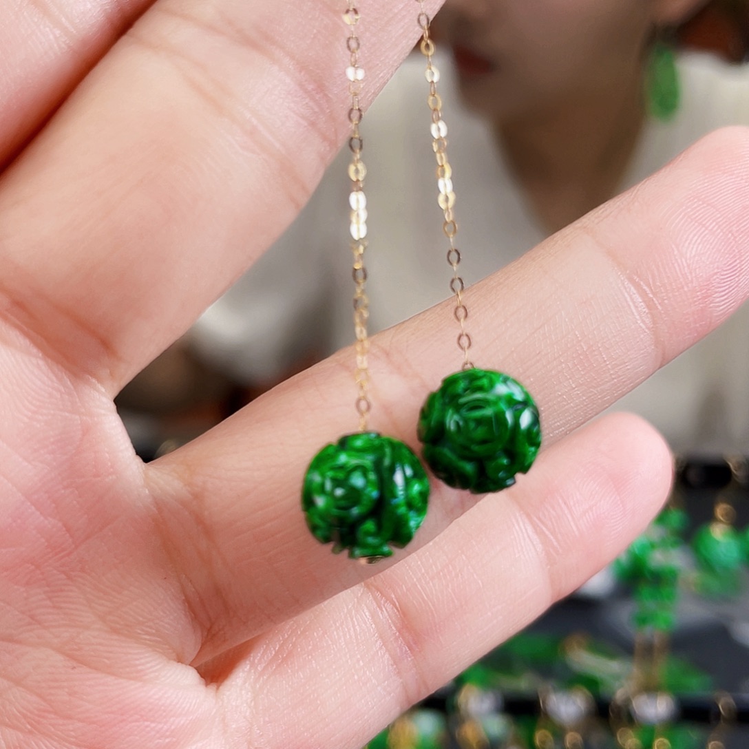 翡翠18K金镶嵌耳饰