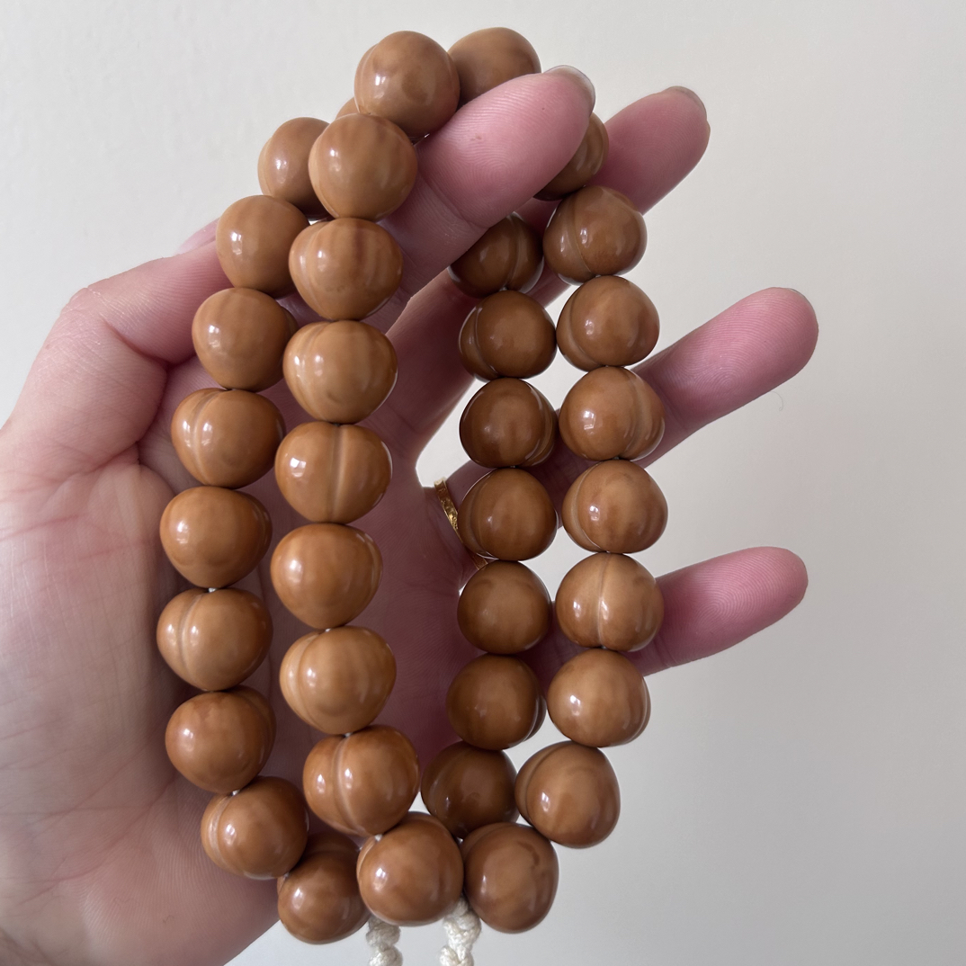 【手持拍我】光面屁桃猴头聚宝盆料子，原皮原色