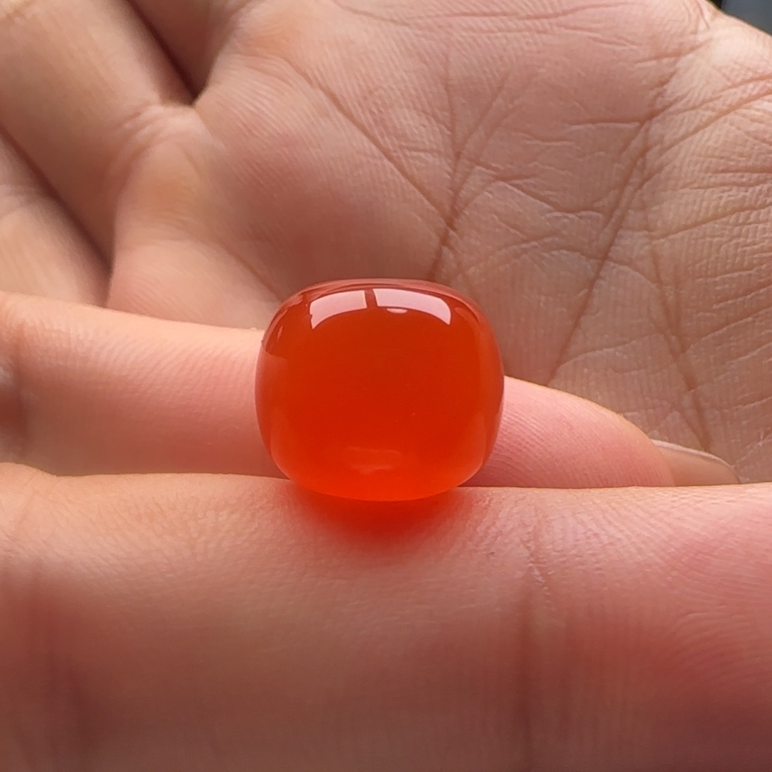 南红玛瑙老型12.4x10.8未镶嵌熊****孔马牙