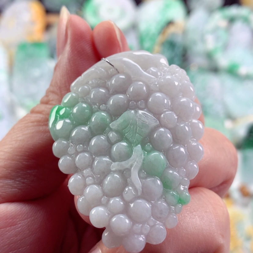 【闪购商品】翡翠吊坠(不含链)未镶嵌