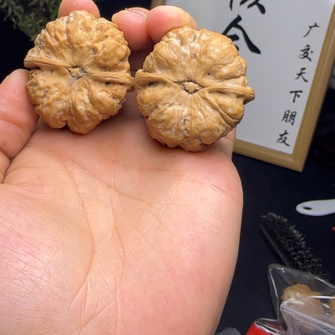 文玩核桃把件辉*41尺蛤蟆头