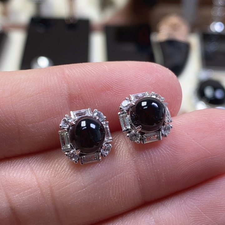 翡翠耳饰18K金镶嵌缅甸天然翡翠墨翠