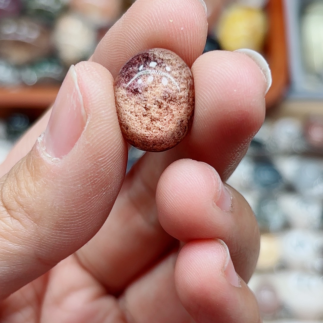 未镶嵌颈饰水晶水晶