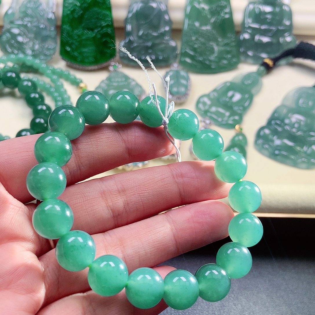 【闪购商品】翡翠颈饰未镶嵌天然