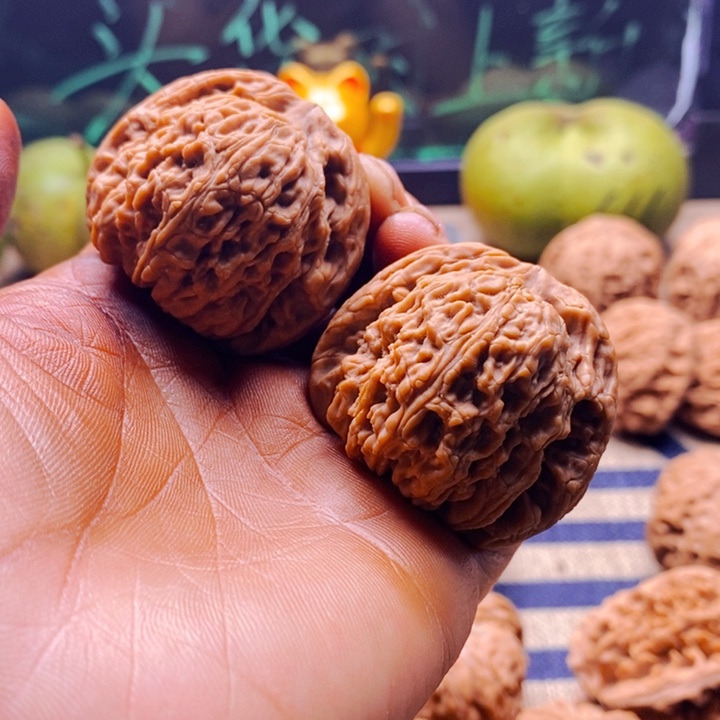 把件文玩核桃南江石