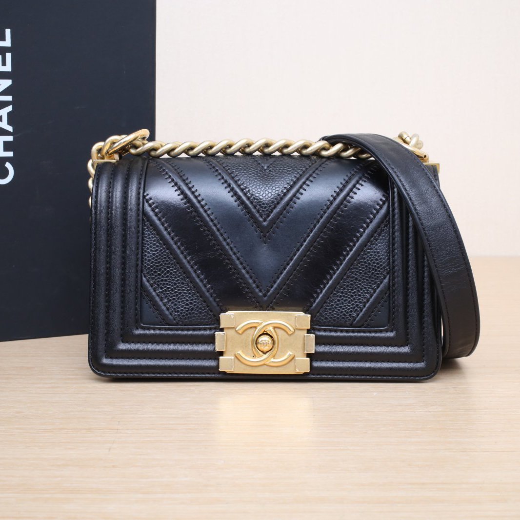 95新 Chanel/香奈儿 【娇】Leboy 小号 20.5 皮革C22开金扣 582452