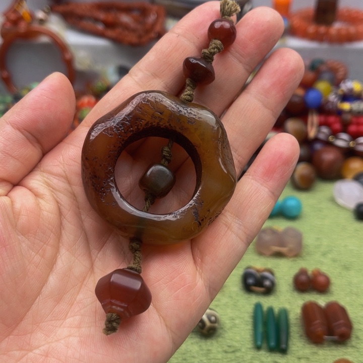 合金颈饰玛瑙/玉髓