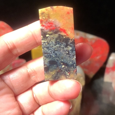 昌化石昌化鸡血石方章