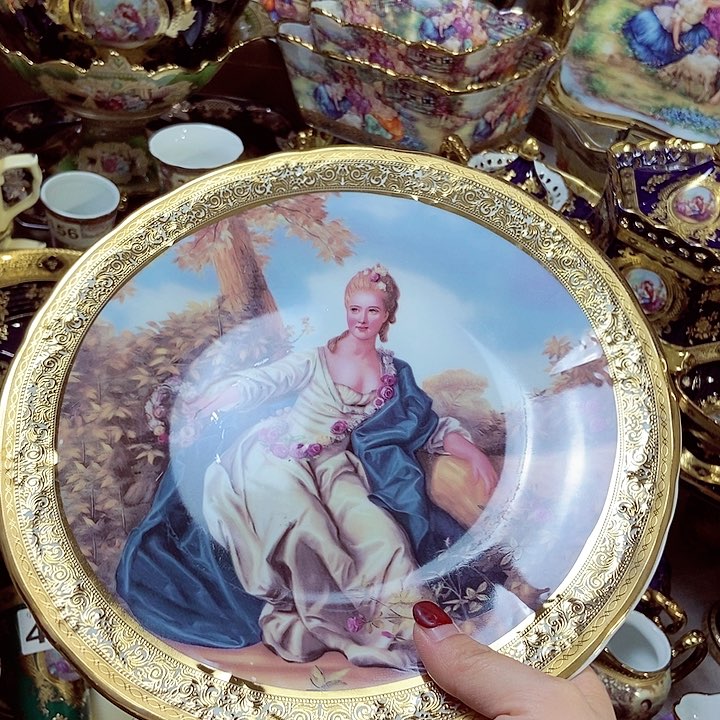 壶微瑕……………………………………