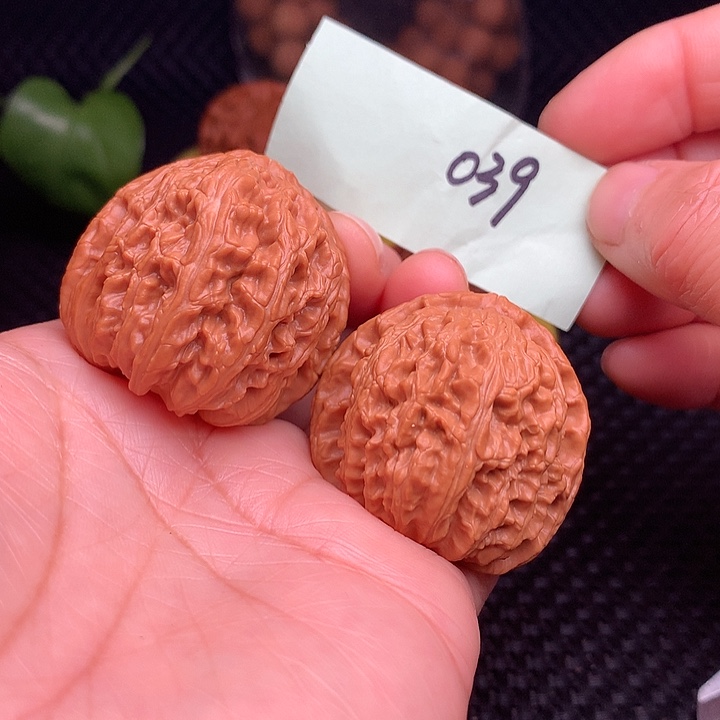 【闪购商品】把件文玩核桃37三角白039