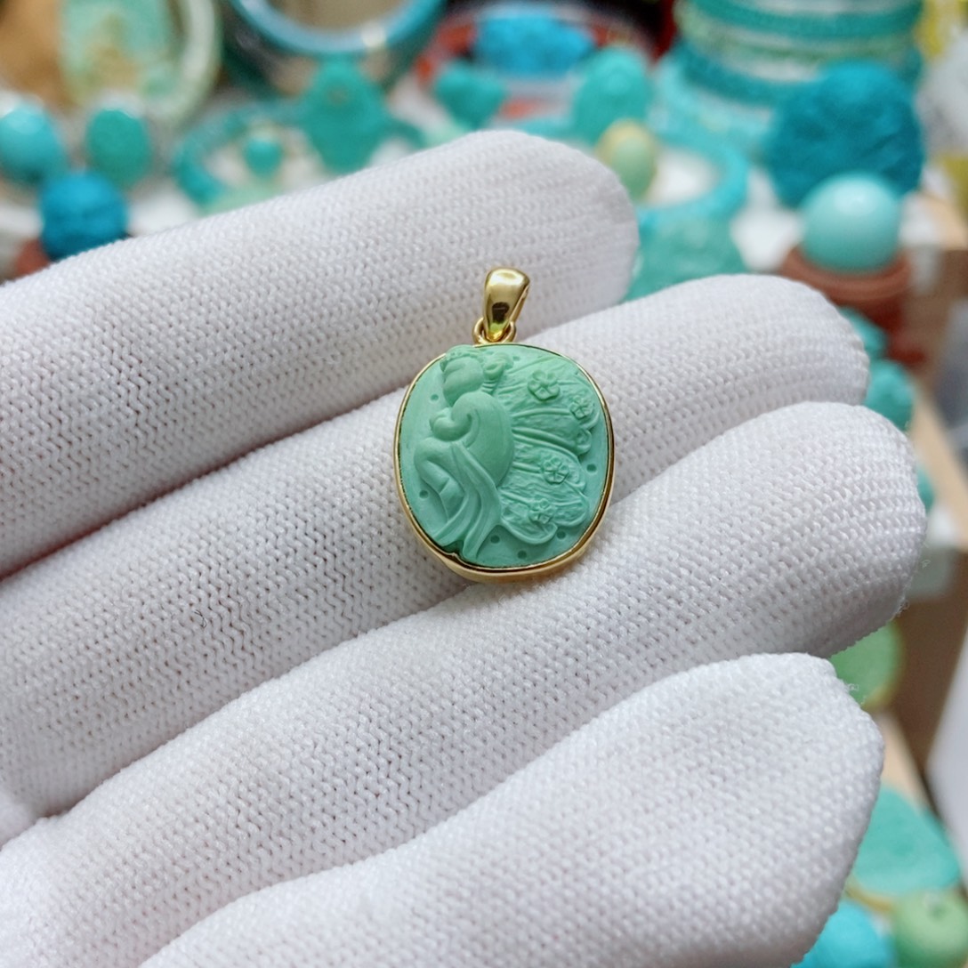 绿松石18K金镶嵌蝴蝶仙子