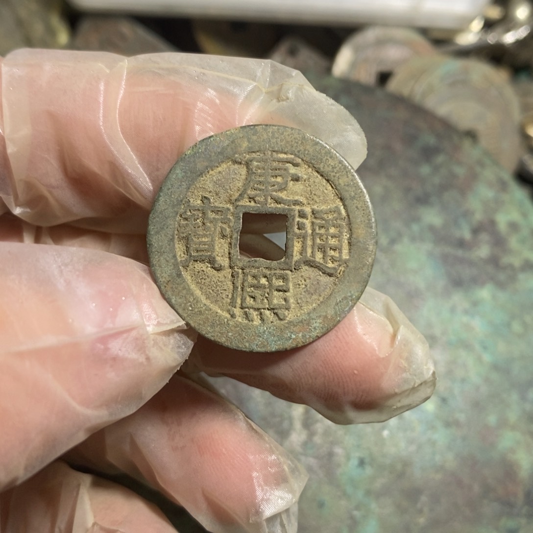 铜美***头现代工艺品学习币