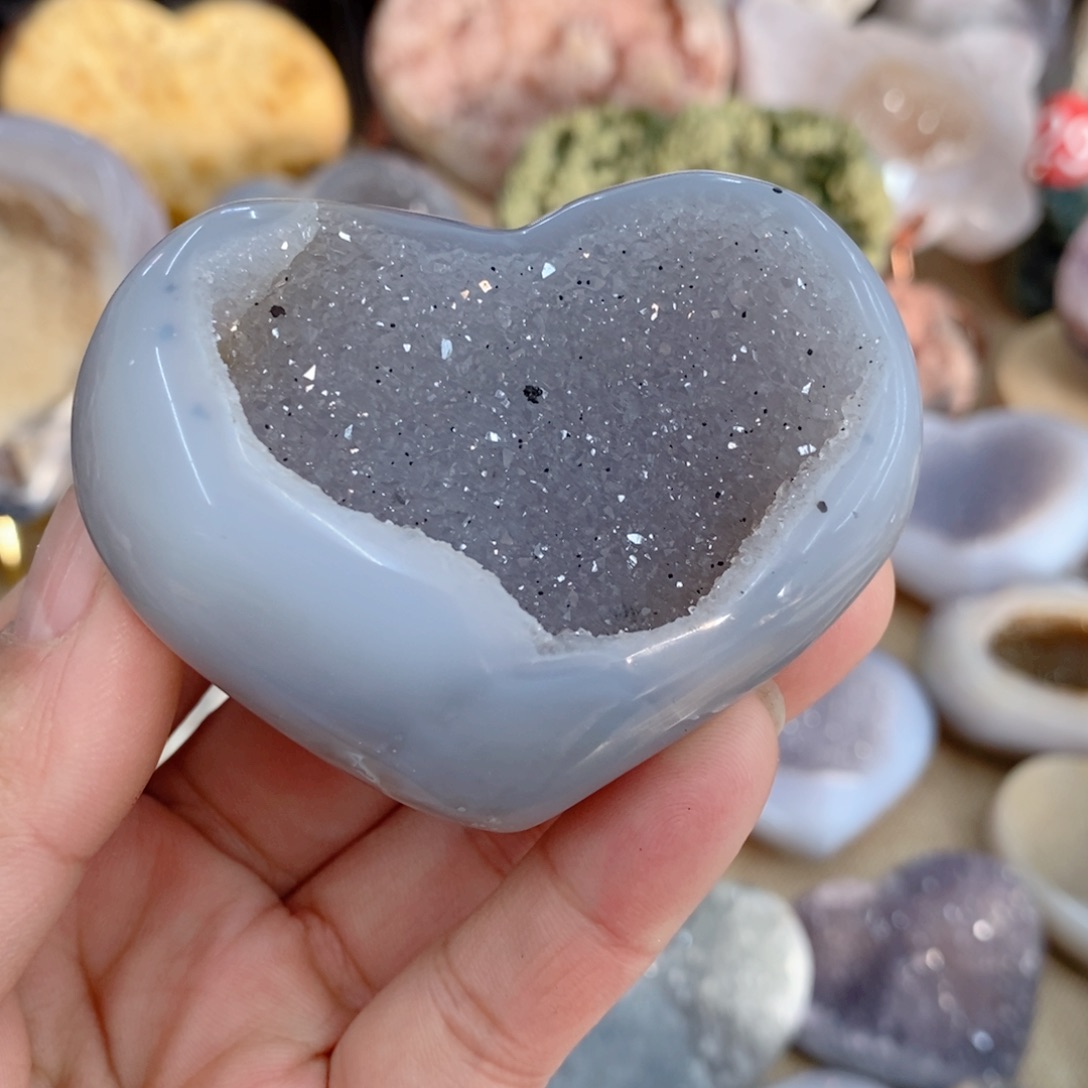 水晶天然石摆件未镶嵌