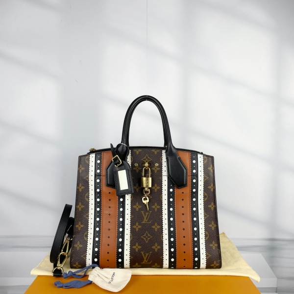 95新/路易威登/市场价42000/包包/250223MM0013