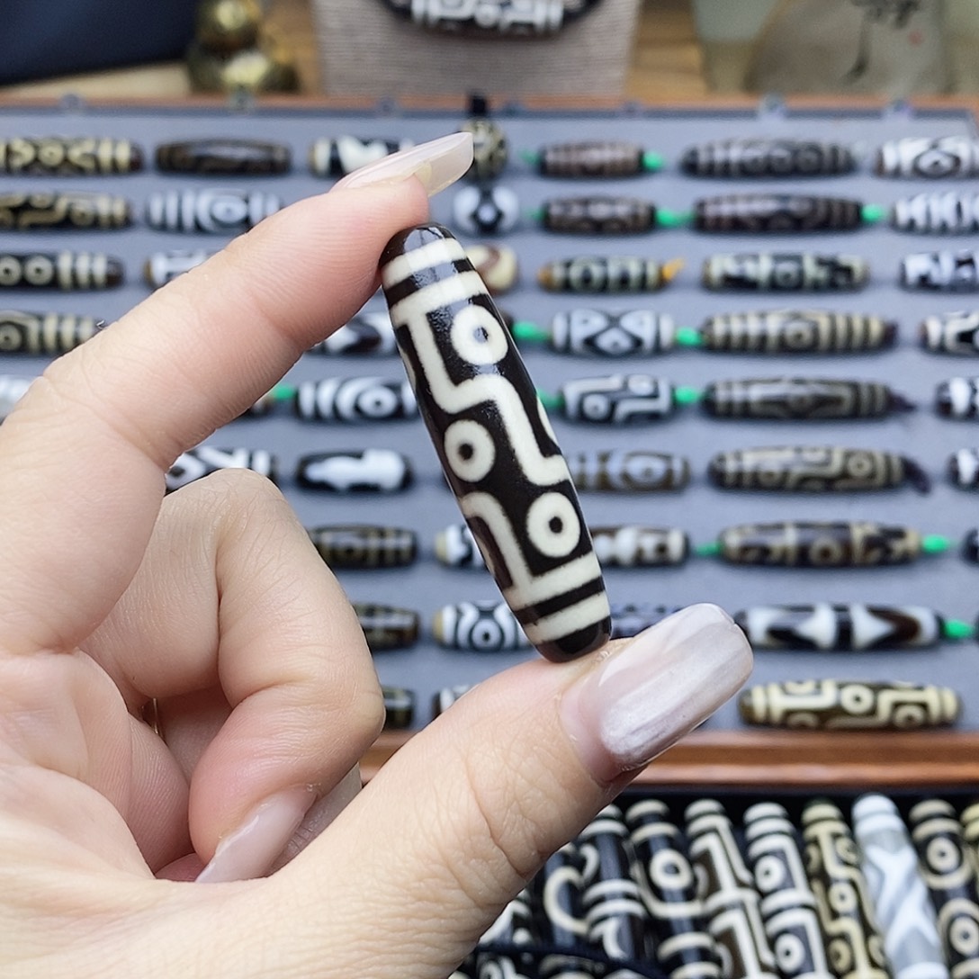 黑****玛瑙/玉髓未镶嵌颈饰