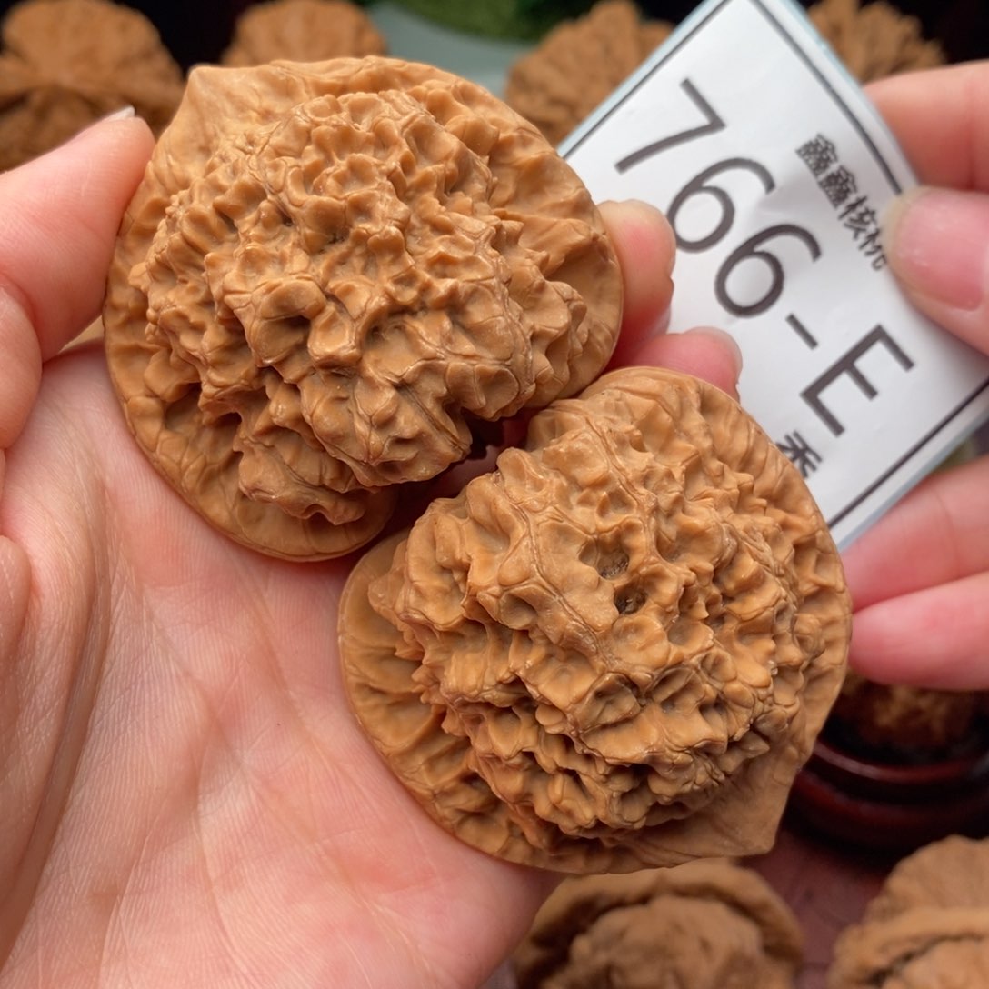 文玩核桃把件官帽50